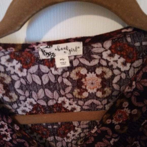 ABOUT A GIRL BRAND PURPLE CROP BOHO TOP BLOUSE SIZE MEDIUM - Picture 4 of 4